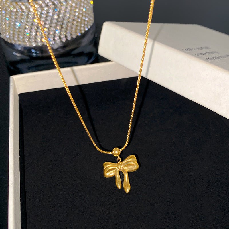 Sweet Gold Plated Heart Floral Titanium Steel Necklace for Women