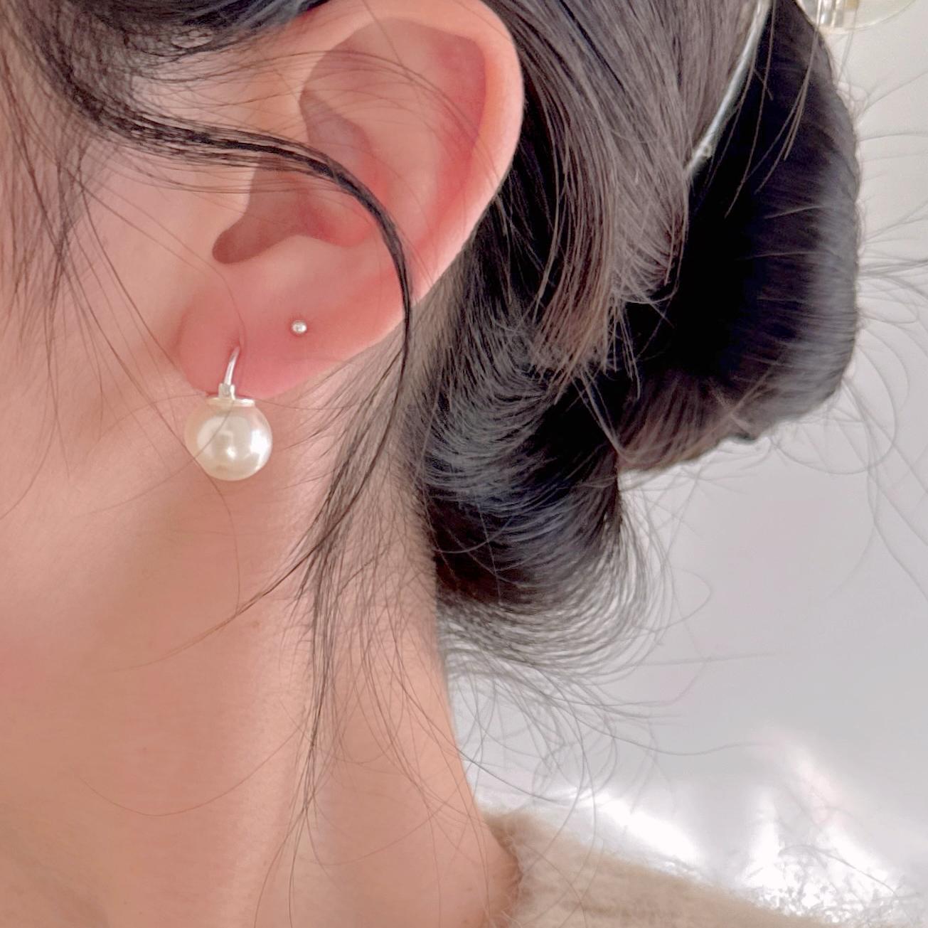Pendientes de botón minimalistas de plata de ley 925 con forma de letra, estilo coreano, bordes pulidos y acento geométrico