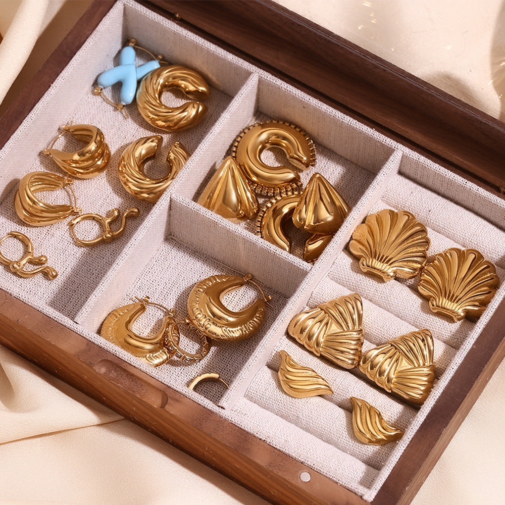 Pendientes de acero inoxidable con forma de triángulo geométrico minimalista y chapado en oro de 18 quilates para mujer