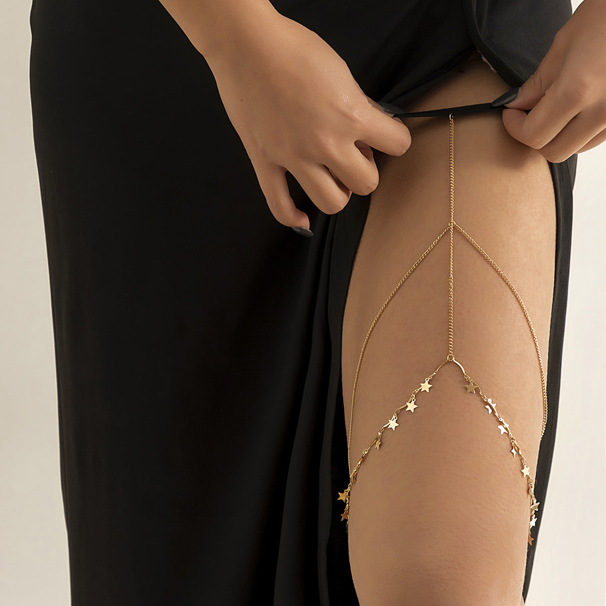Minimalist Star-Shaped Alloy Anklet with Rhinestone Accents and Tassel Detail for Women