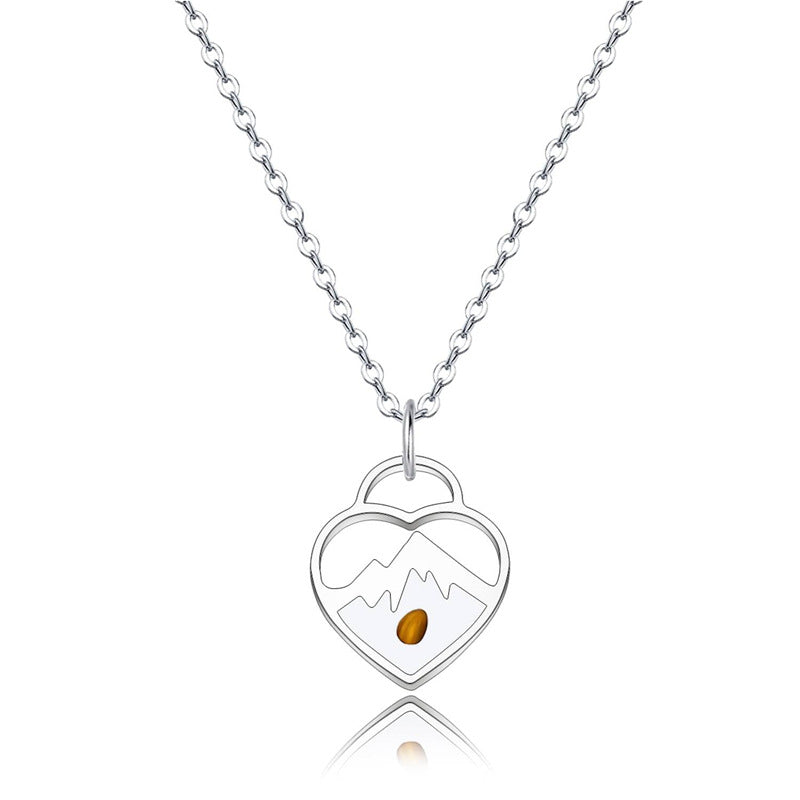 Collana Minimalista da Donna in Acciaio Inossidabile a Forma di Cuore con Ciondolo in Acciaio al Titanio e Finitura Placcata