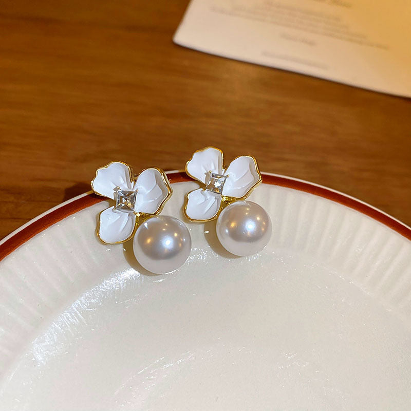 Eleganti Orecchini a Perno da Donna in Stile Francese Vintage con Zirconi Geometrici e Perle Imitazione