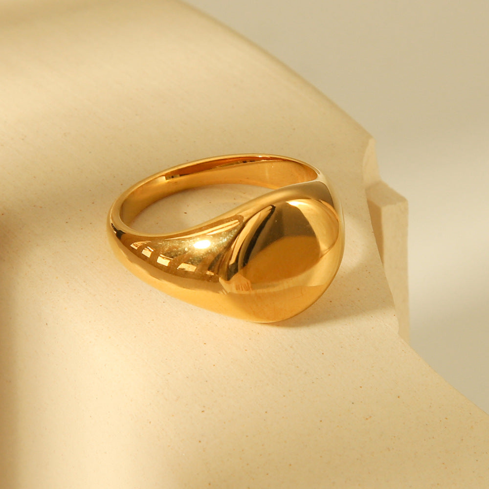 Anello minimalista in acciaio al titanio lucido da donna con fascia geometrica quadrata e rotonda Incisione personalizzata disponibile