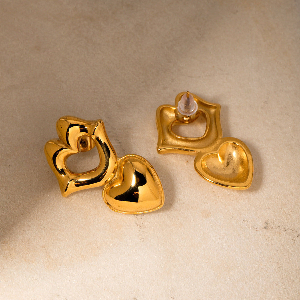 Fashionable 18K Gold Plated Stainless Steel Heart Lip Stud Earrings for Women