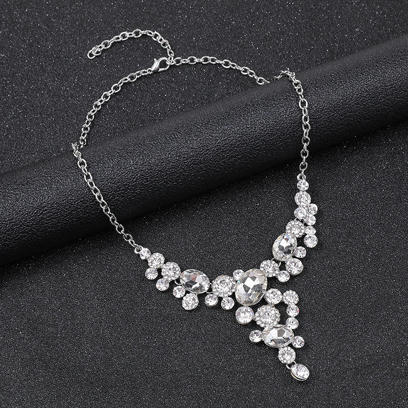 Minimalist Star Moon Cloud Universe Necklace Set for Women Alloy Pendant with Irregular Note and Circle Accents Lightweight Sweater Chain Collar Necklace