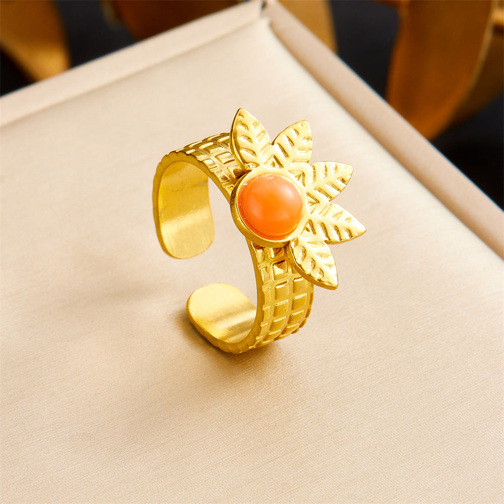 Anillo de acero inoxidable geométrico de estilo vintage con baño de oro de 18 quilates y detalle de corazón asimétrico para mujer
