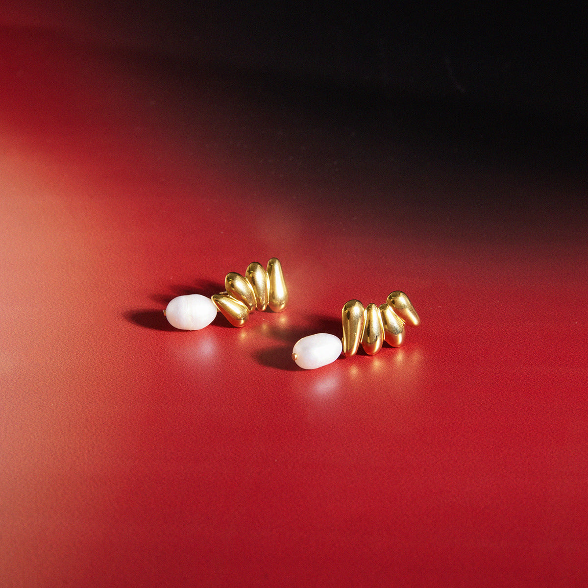 Geometric Stainless Steel PVD Gold Plated Freshwater Pearl Stud Earrings for Women