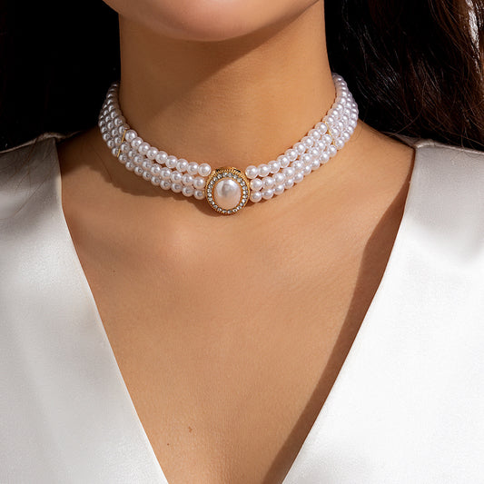 Elegante Collana a Strati di Perline in Stile Francese con Pendente Geometrico Rotondo e Ciondolo in Lega per Donna