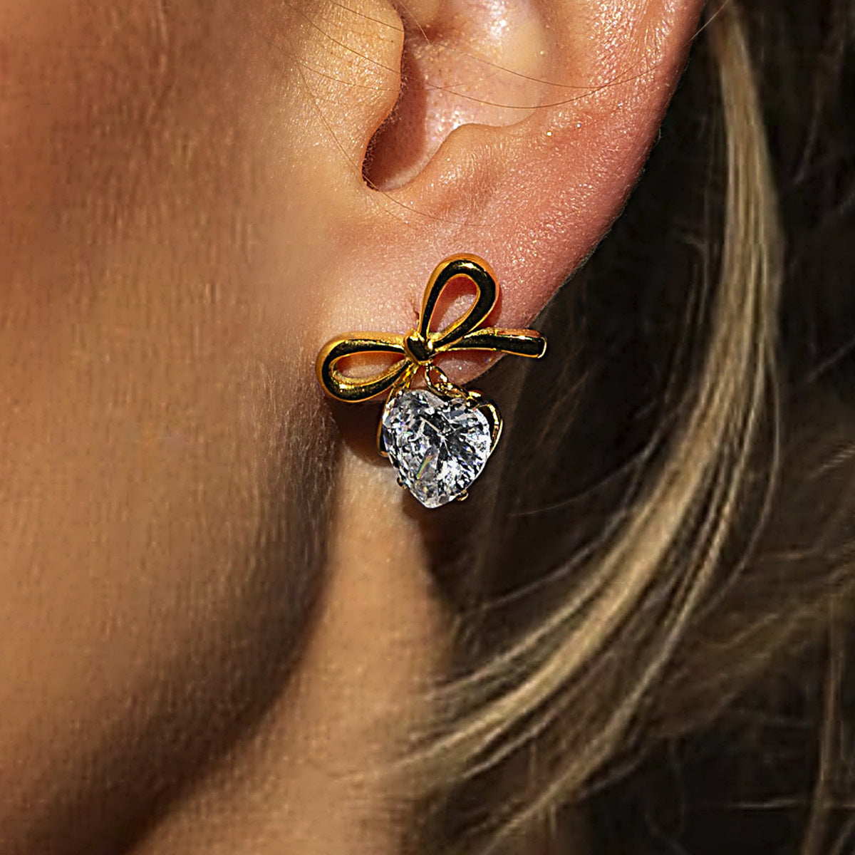 Pendientes de acero inoxidable con nudo de lazo geométrico de moda, chapados en oro de 18 quilates y circonitas