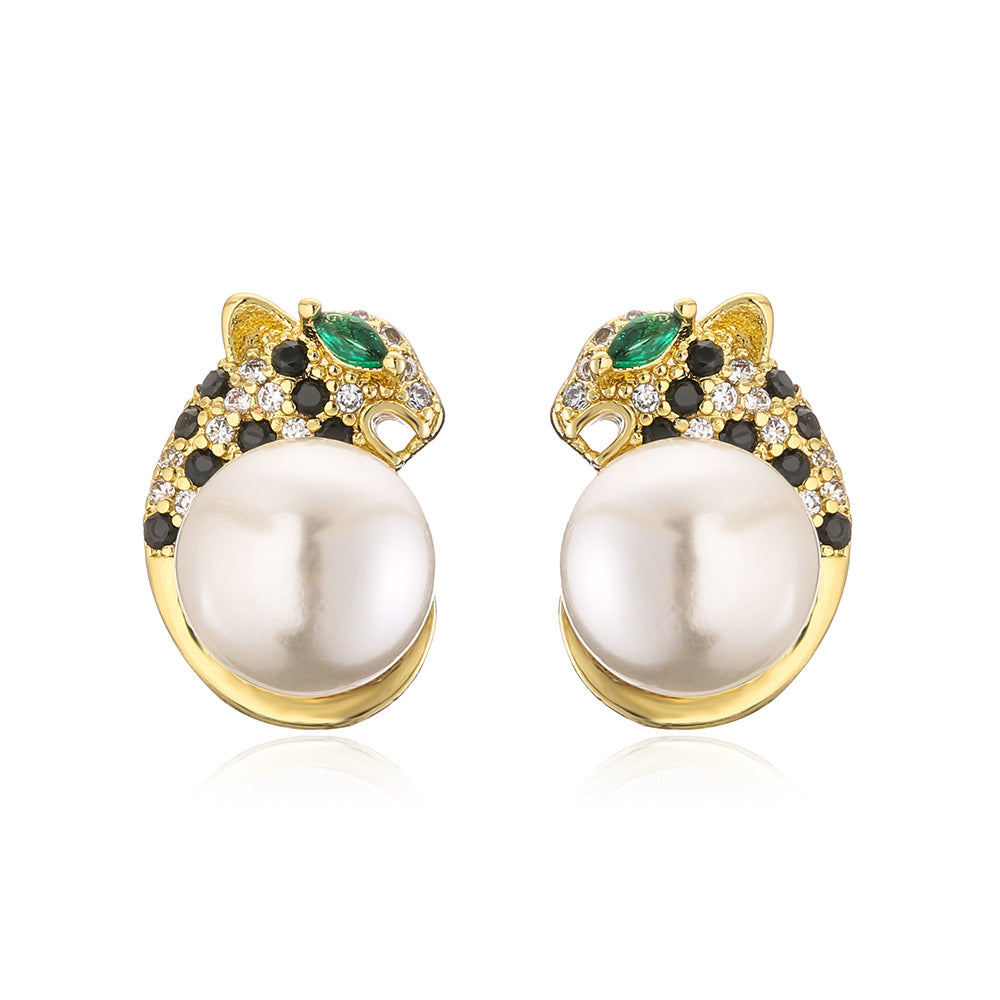 Orecchini da donna minimalisti in rame a forma di leopardo con placcatura in oro 18K e intarsio in zircone