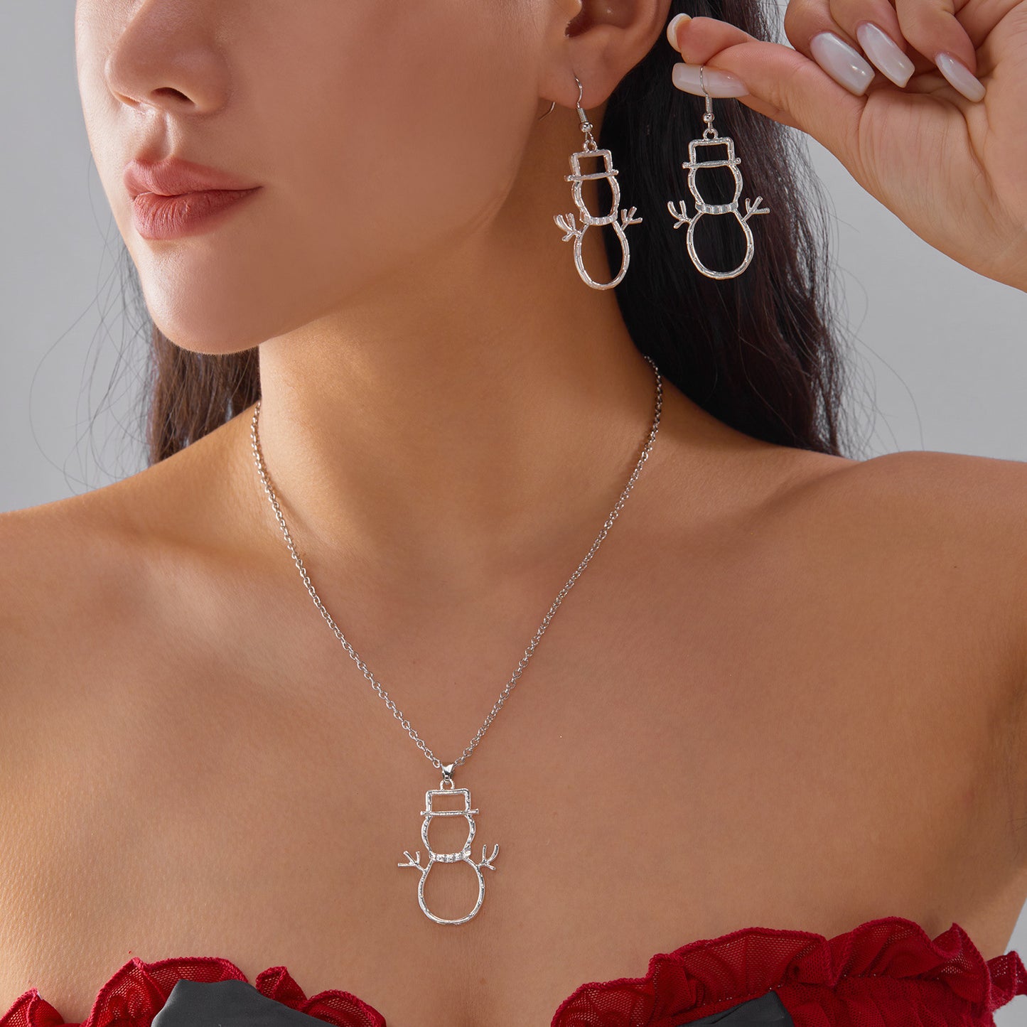 Conjunto de pendientes de muñeco de nieve con temática navideña y collar de árbol de Navidad rosa con diseño calado, aleación de zinc, acabado galvanizado, cadena tipo O, para mujer