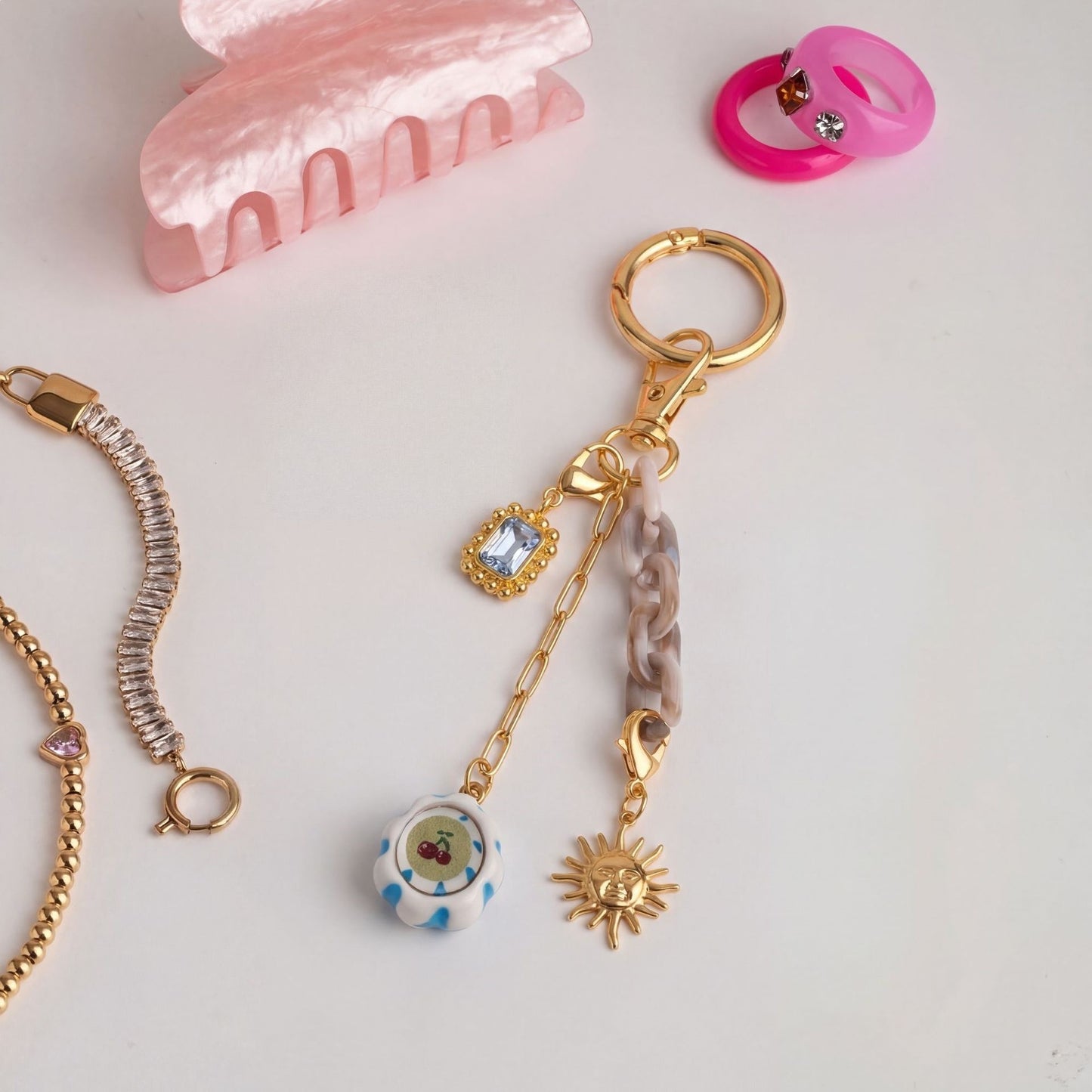 Llavero Colgante de Bolso con Charm DIY con Patrón Geométrico de Corazón y Fruta, Chapado en Oro de 18K, Estilo Minimalista