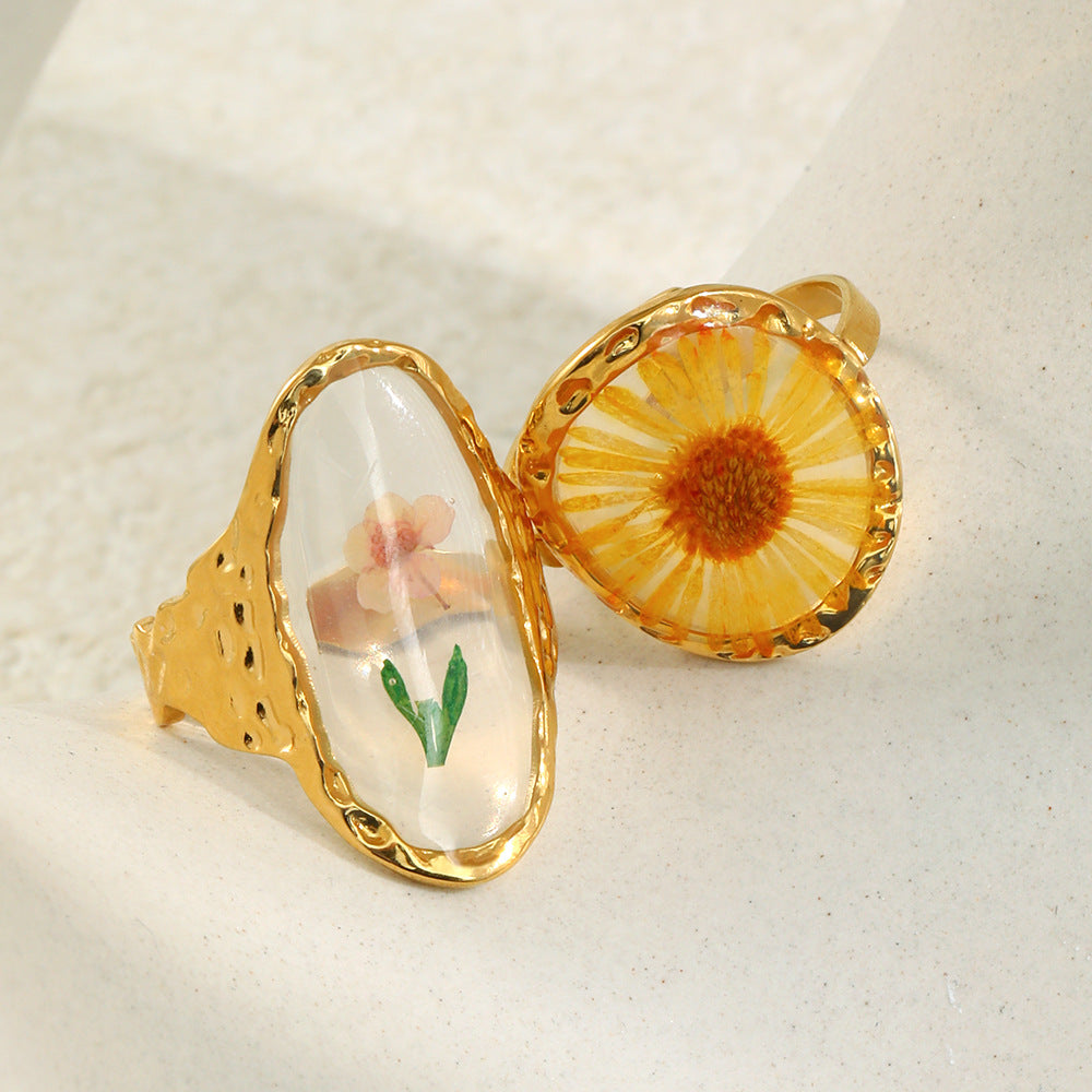 Anello Ovale a Margherita Minimalista da Donna in Acciaio Inossidabile con Placcatura Oro 18K e Finitura Smaltata