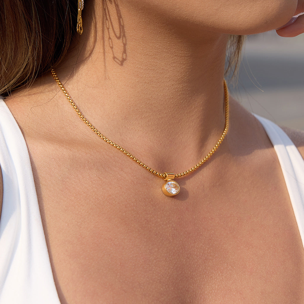 Elegant Geometric Oval Stainless Steel PVD Cubic Zirconia Pendant Necklace for Women