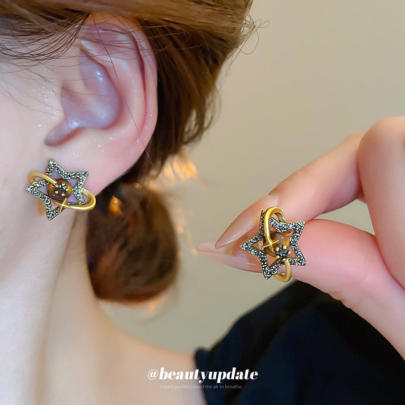Pendientes de botón con diseño geométrico en forma de Saturno chapados en oro de estilo lujoso para mujer con incrustaciones de circonita y diseño minimalista elegante
