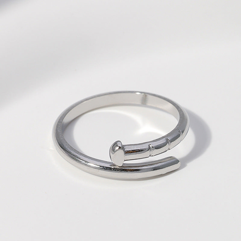 Anello regolabile minimalista geometrico in acciaio al titanio con finitura placcata per donna