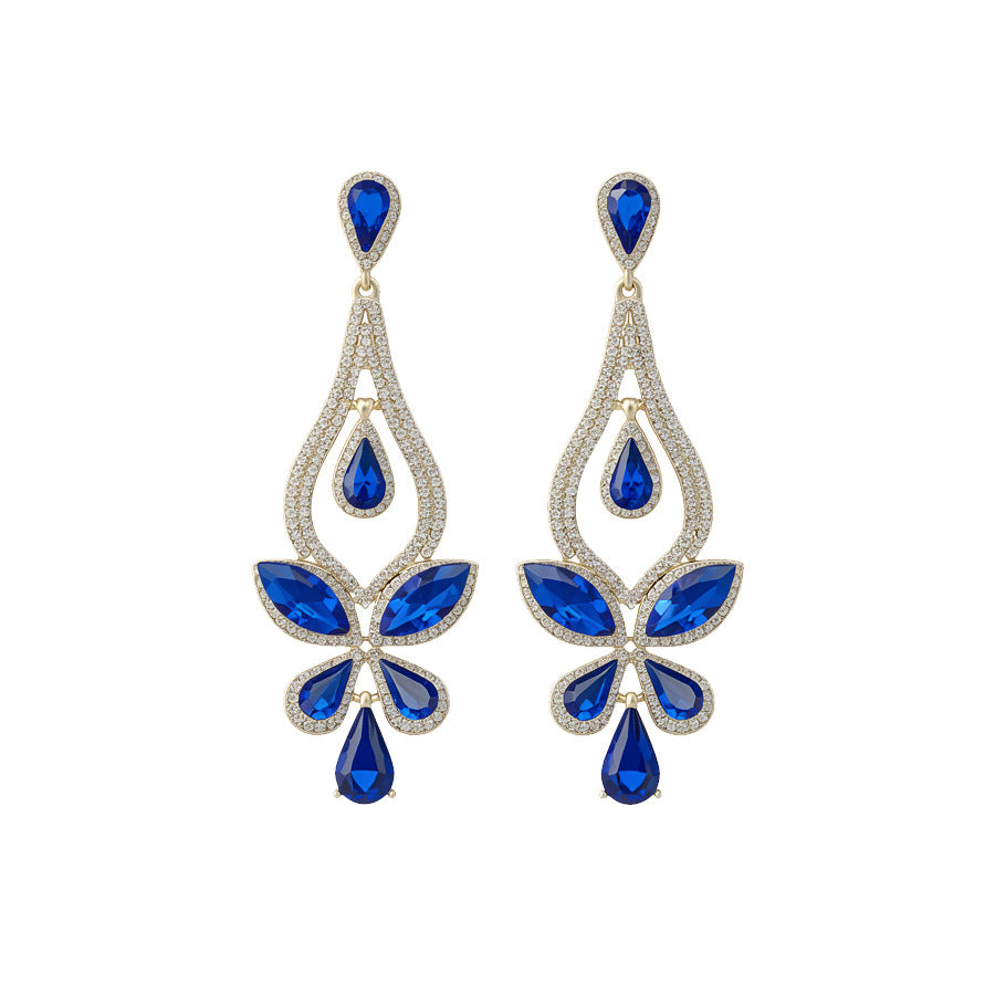 Elegantes pendientes de mariposa de lujo con incrustaciones de diamantes de imitación en base de aleación y postes de acero inoxidable para mujer