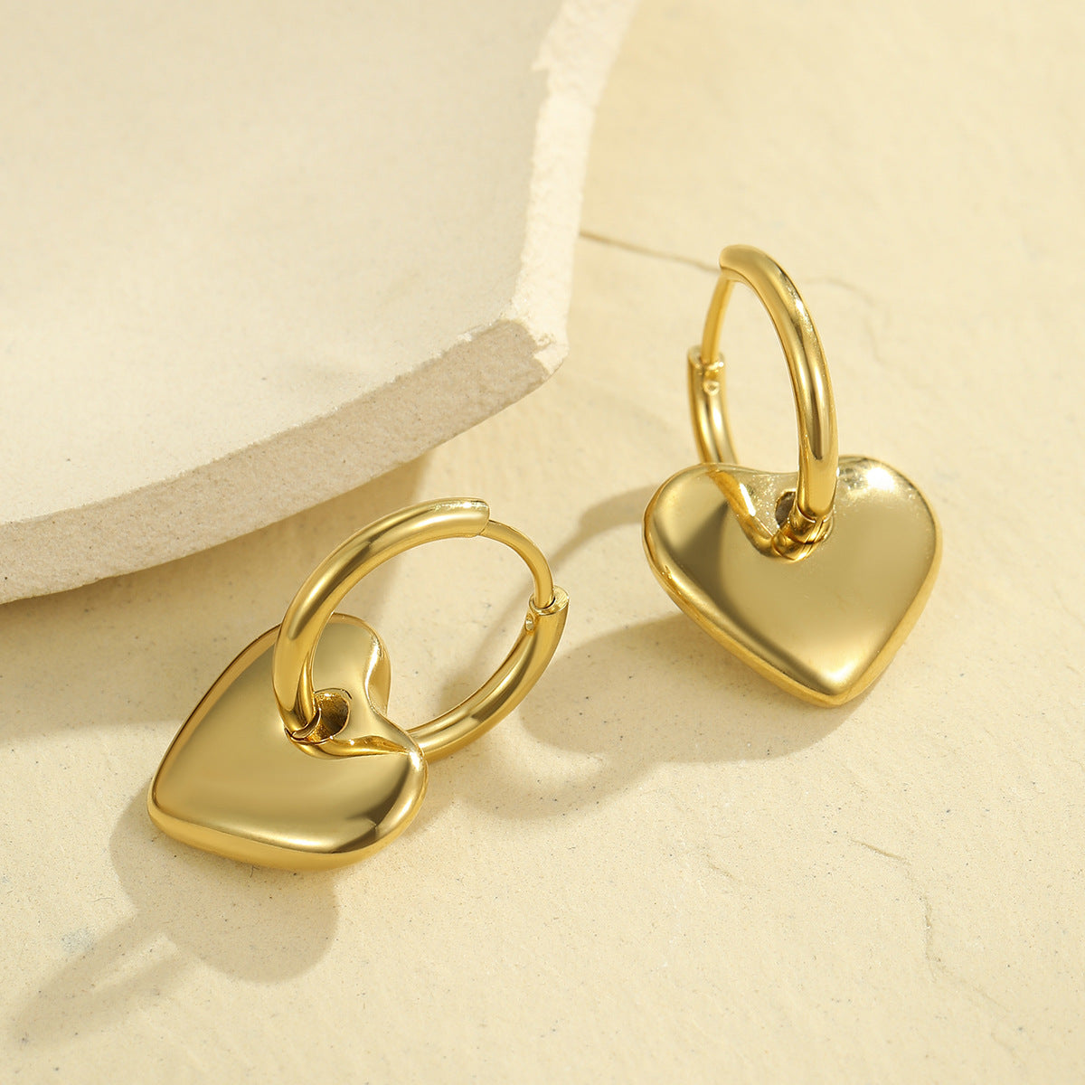 Fashionable Stainless Steel Heart-Shaped Dangle Earrings with Plating Finish for Women