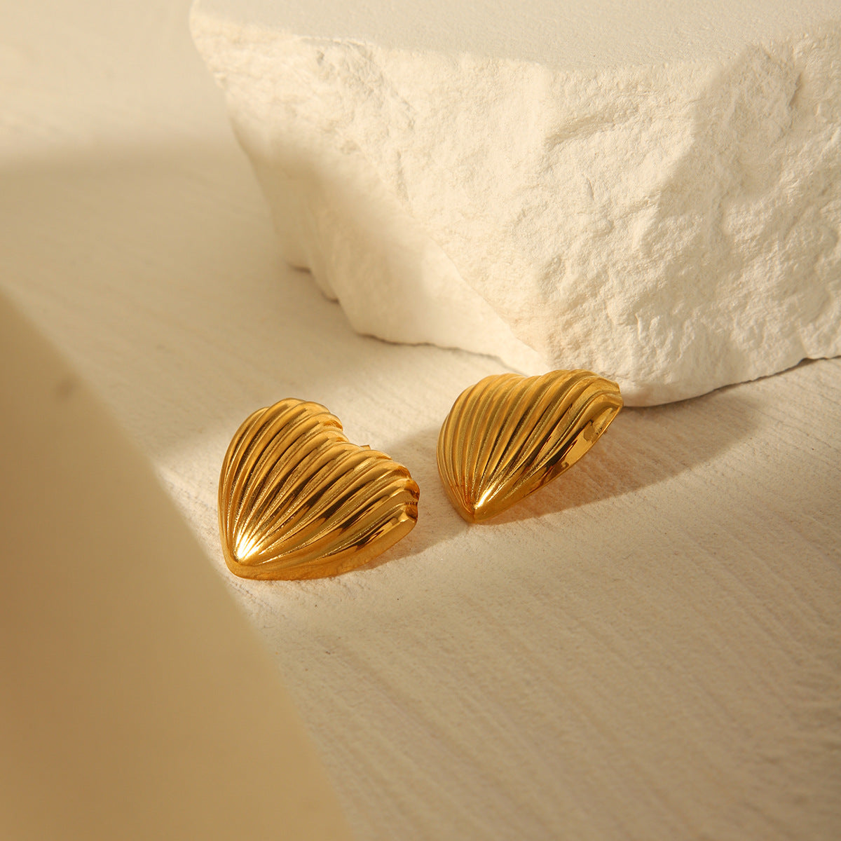 Trendy 18K Gold Plated Stainless Steel Heart Shaped Geometric Earrings for Women