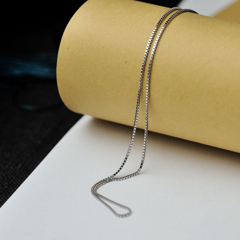 Collana a catena a O in acciaio al titanio minimalista da donna Collana sottile per clavicola senza ciondolo Gioielli in acciaio inossidabile ipoallergenici