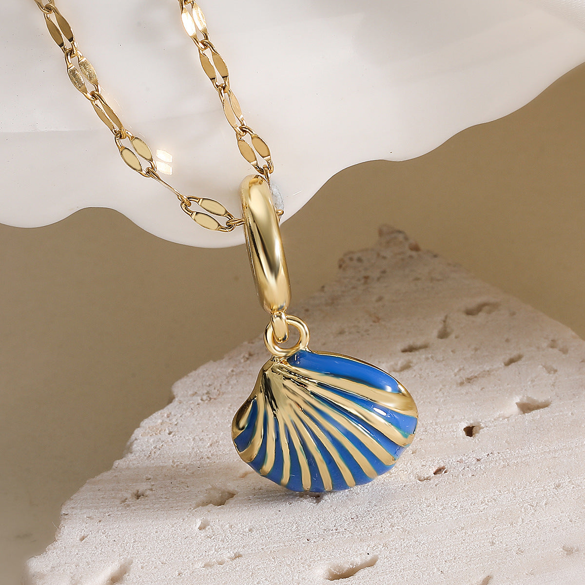 Minimalist Geometric Brass Gold Plated Drip Oil Shell Pendant Necklace for Women