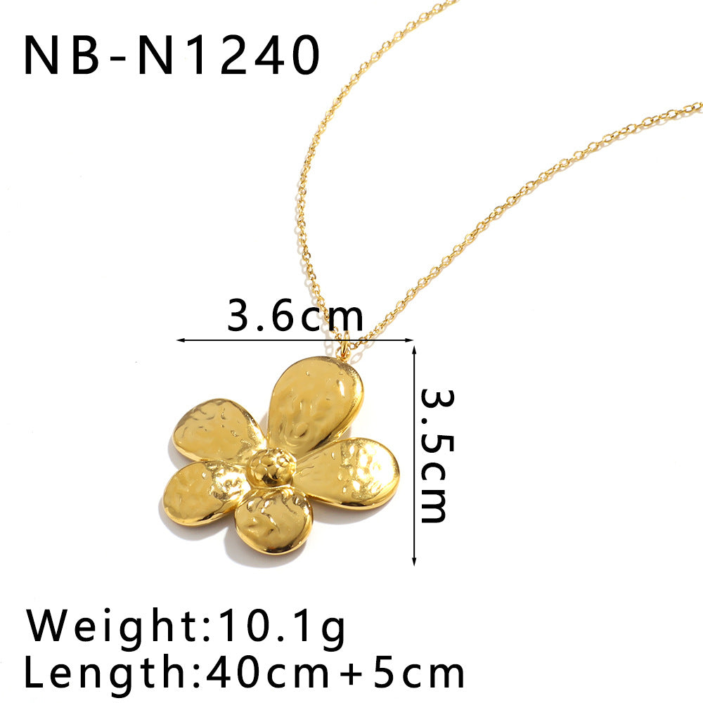 Set collana con pendente floreale stile Ins con catena in acciaio inossidabile e finitura placcata oro 18K da donna