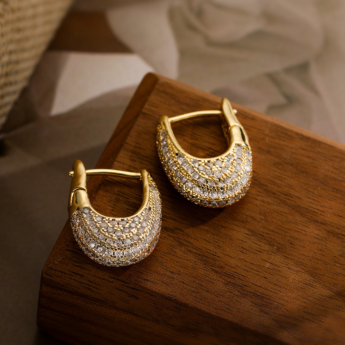 Minimalist Geometric U-Shaped Earrings for Women with Copper Base Plated in 18K Gold and Zircon Inlay