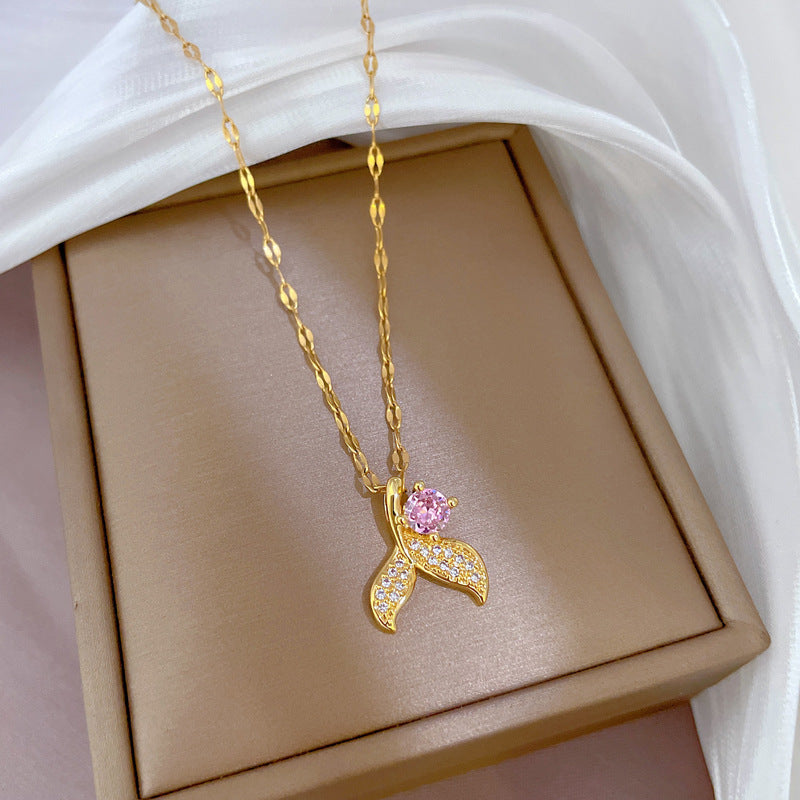 Luxury Titanium Steel Micro-Paved Rhinestone Fish Tail Pendant Necklace with Geometric Design for Women