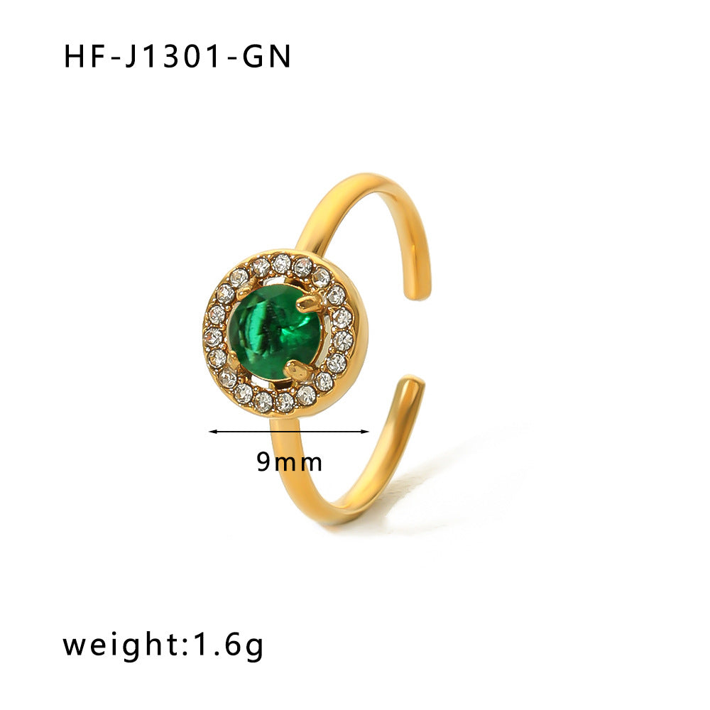 Anello minimalista di lusso regolabile in acciaio al titanio a motivi geometrici con intarsio di zirconi smeraldo e placcatura sottovuoto in oro 18 carati da donna