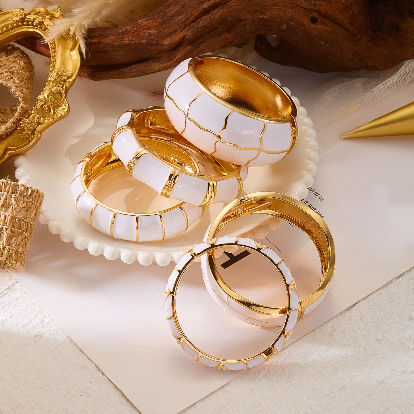 Vintage Exaggerated Enamel Plated Alloy Geometric Bamboo Chunky Spring Bracelet for Women
