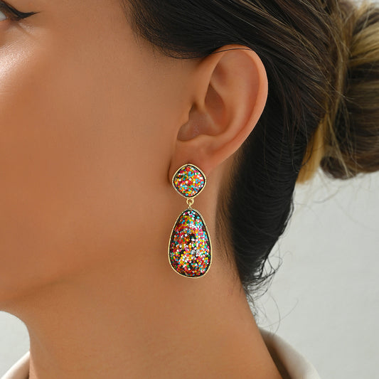 Pendientes minimalistas geométricos de aleación de zinc con circonitas y postes de acero inoxidable para mujer