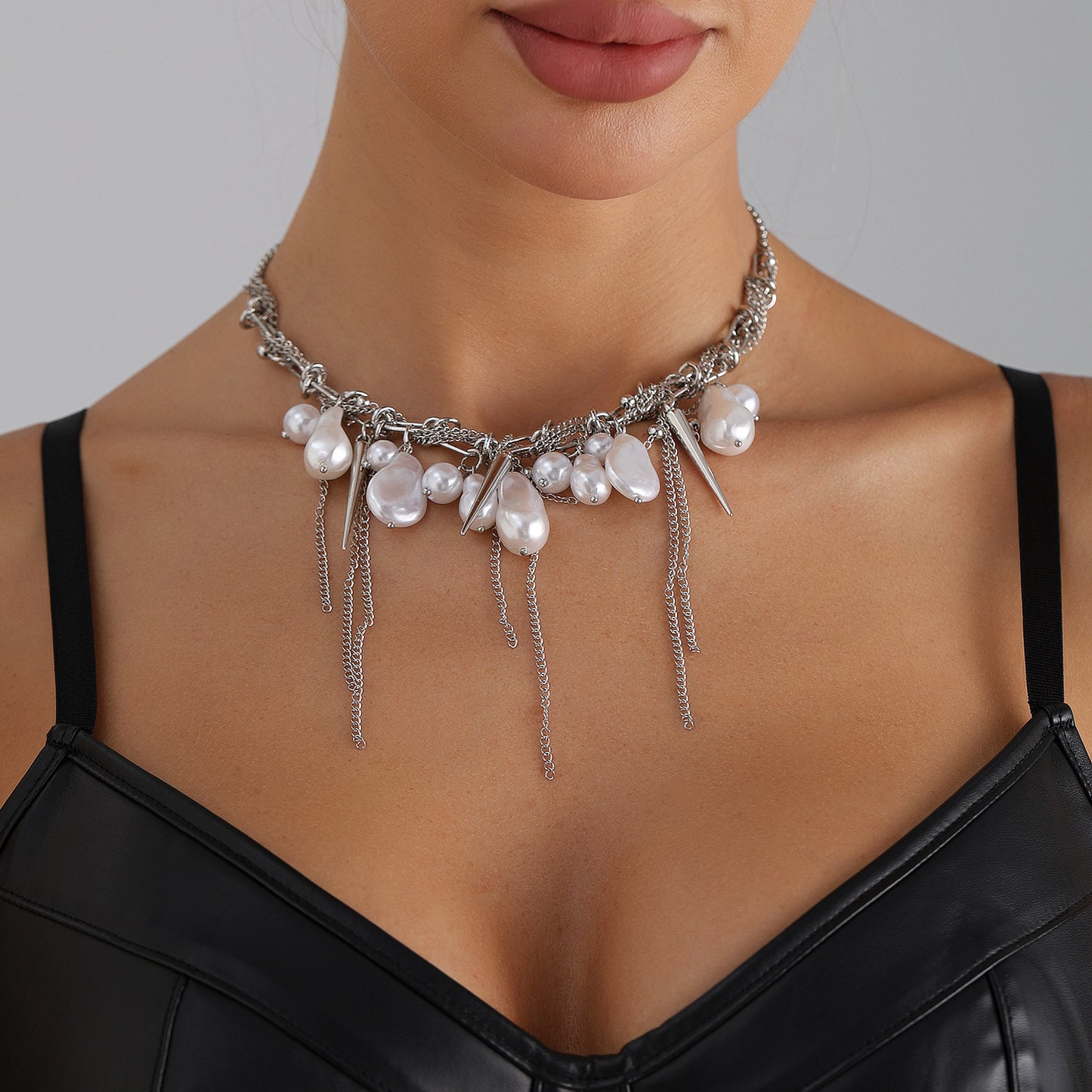 Sweet Streetwear Geometric Heart Alloy Plated Pearl Tassel Choker Necklace for Women