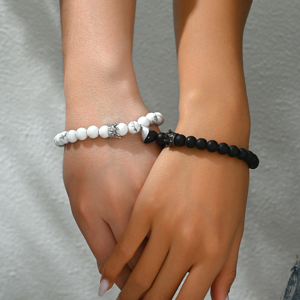 Fashionable Crown-Shaped Natural Stone Bracelet for Couples Handwoven with Magnetic Clasp