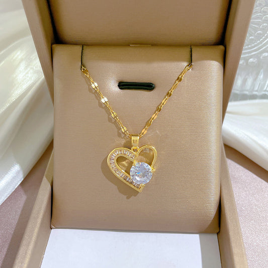 Collar de cadena de corazón de acero de titanio de lujo para mujeres y hombres con incrustaciones de diamantes de imitación y detalles florales