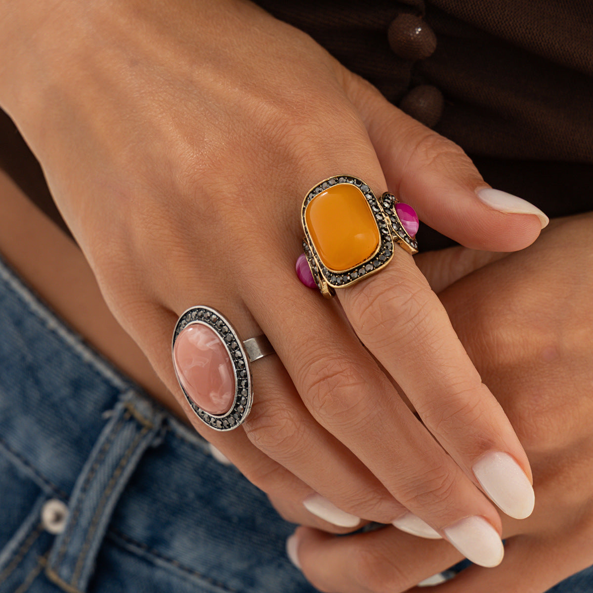 Vintage Bohemian Ethnic Geometric Oval Zinc Alloy Plated Ring with Rhinestone and Gemstone Inlay for Women