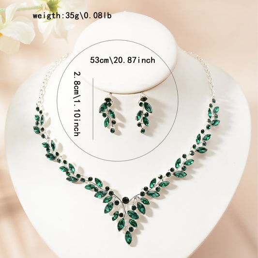 Vintage Minimalist Geometric Alloy Necklace with Crystal Pendant and Rhinestone Inlay for Women Wedding Jewelry Set