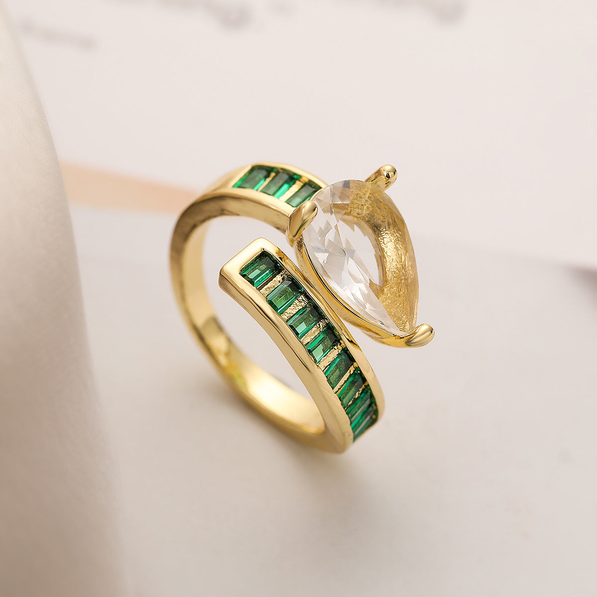 Minimalist Irregular Geometric Copper Ring with 18K Gold Plating and Zircon Inlay for Women