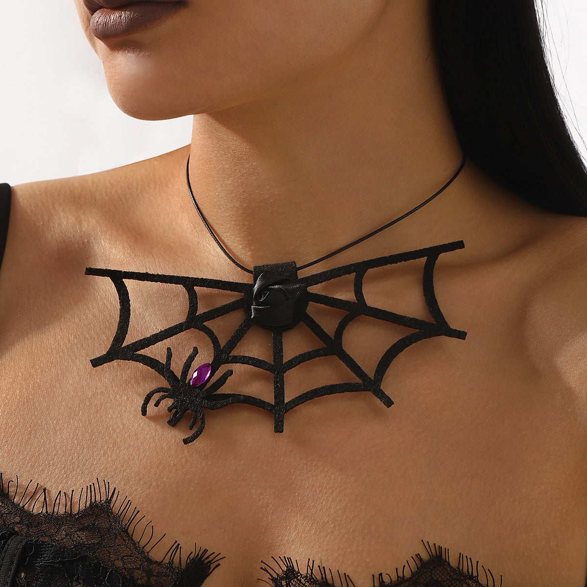 Collar colgante de telaraña de Halloween vanguardista para mujeres y hombres con fieltro y cadena de cuerda, acabado galvanizado, estilo gótico dulce-fresco