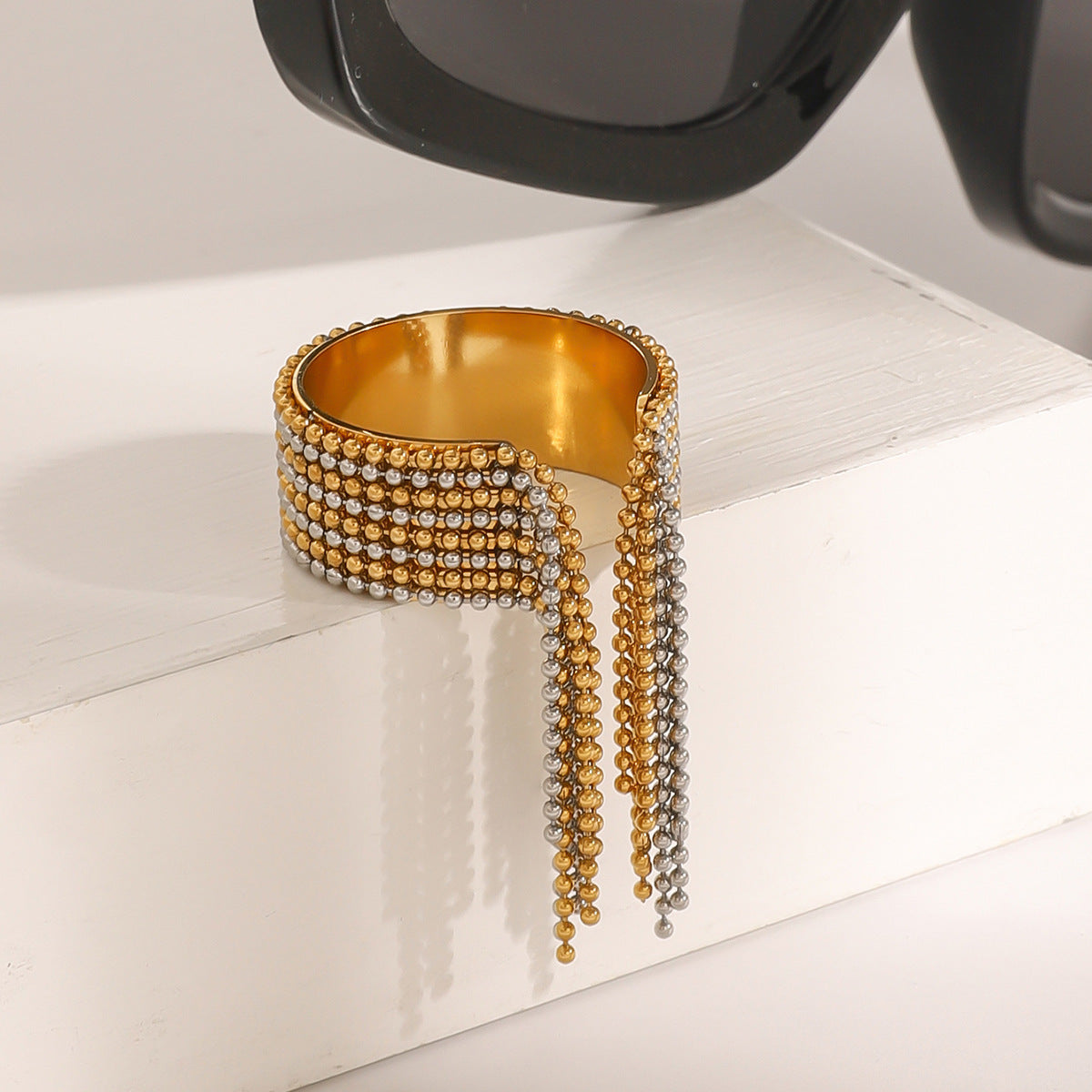 Anello aperto da donna minimalista geometrico con nappe in acciaio inossidabile placcato