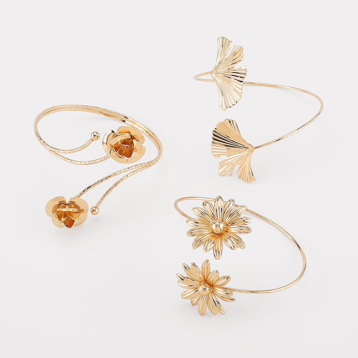 Pulsera Brazalete Abierta Ajustable de Hojas Florales para Mujer en Aleación con Acabado Chapado Diseño de Moda Minimalista