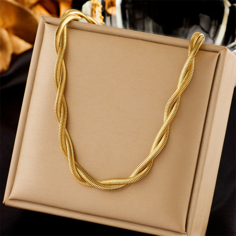 Collana e Bracciale Girocollo da Donna Minimalista con Design a Catena Intrecciata in Acciaio Titanio Placcato Oro