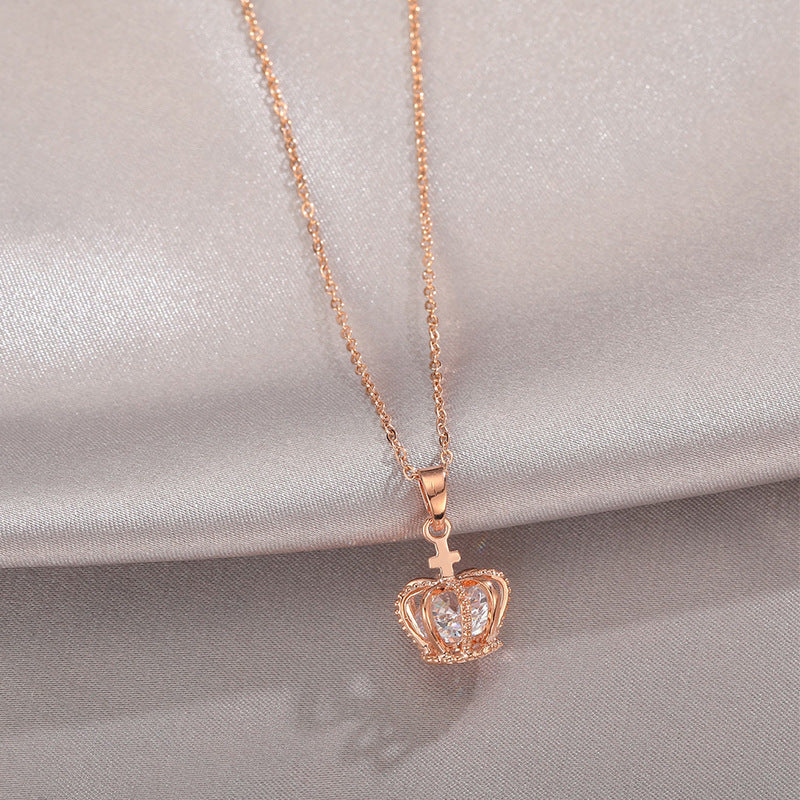 Luxury Minimalist Crown-Shaped Titanium Steel Necklace with Gold Plating for Women, Adjustable Clavicle Chain with Movable Pendant