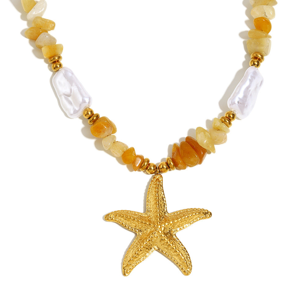 Collana da Donna con Ciondolo Minimalista Lussuoso a Stella Marina in Acciaio Inossidabile con Placcatura in Oro 18K e Intarsio in Pietra Naturale Arancione Frantumata