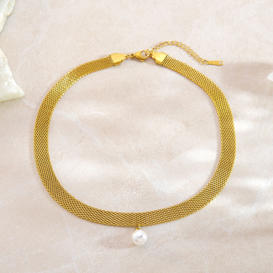 Vintage Luxury Geometric Round Stainless Steel Plated Pearl Necklace for Women and Men