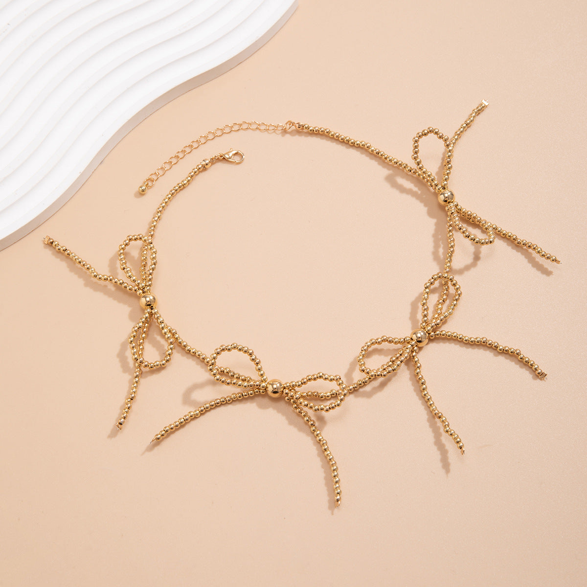 Sweet Geometric Bow Knot Faux Pearl Beaded Choker Necklace for Women