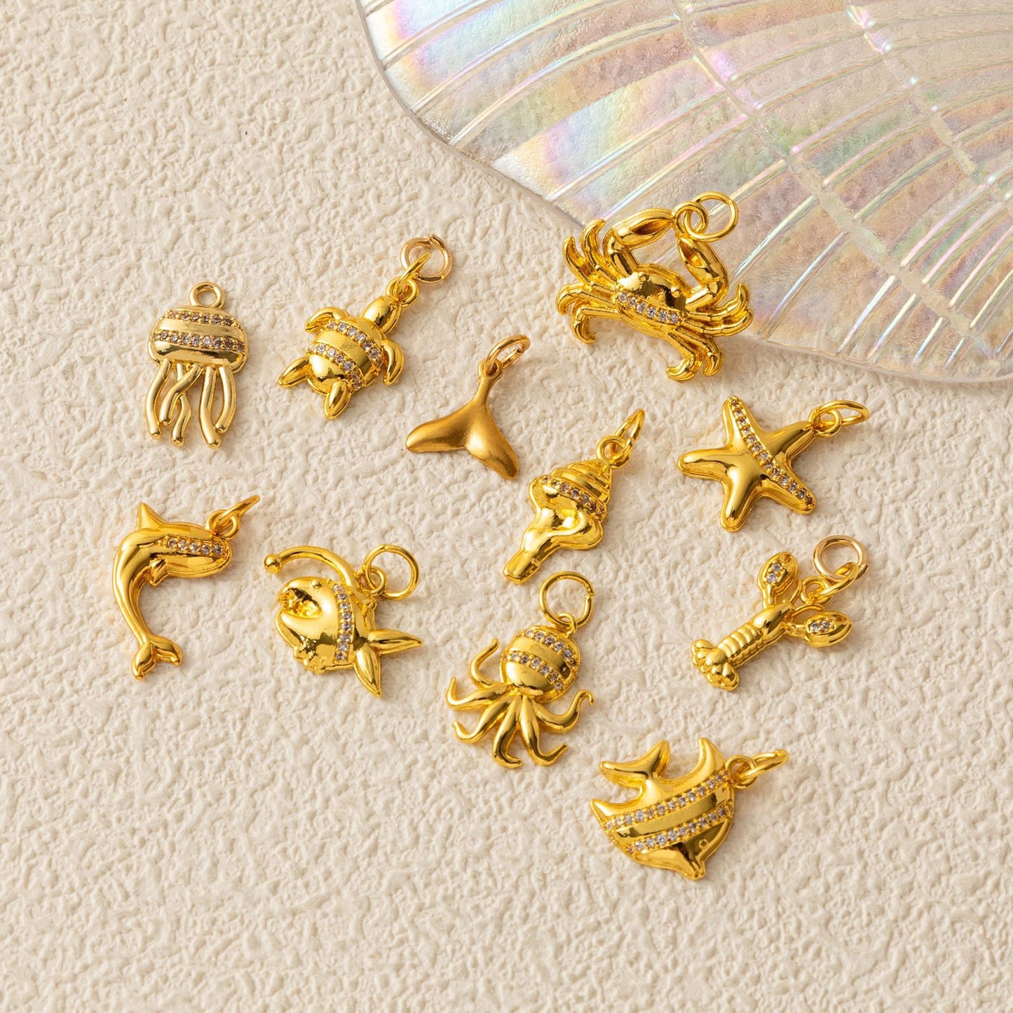 Minimalist Brass Plated Starfish Octopus Turtle Crab Conch Lobster Pendant Necklace with Pearl