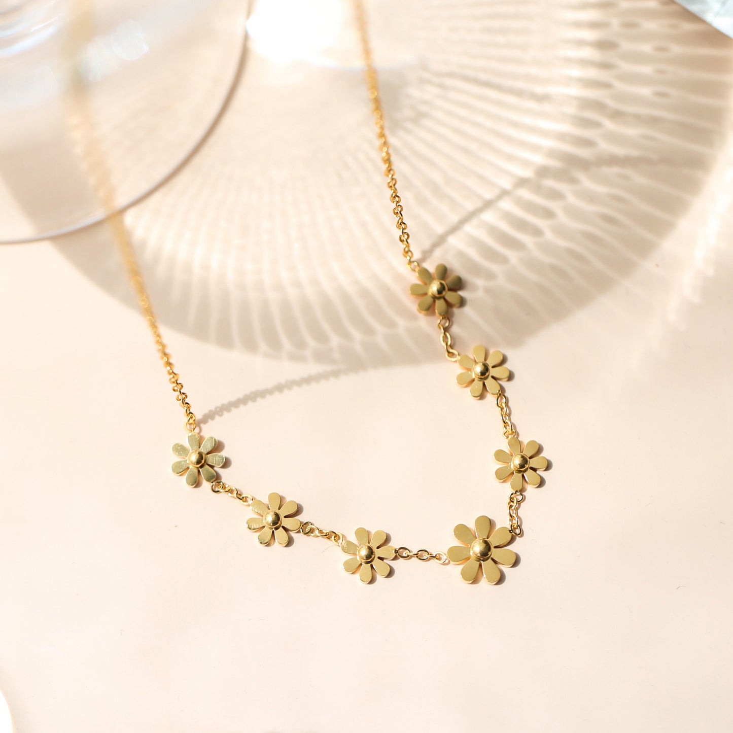 Minimalist Sunflower Daisy Pendant Necklace for Women in Titanium Steel with Gold Plating on O-Chain