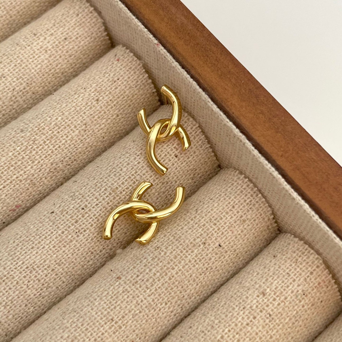 Minimalist Korean-Style Letter-Shaped 925 Sterling Silver Stud Earrings with Plated Finish