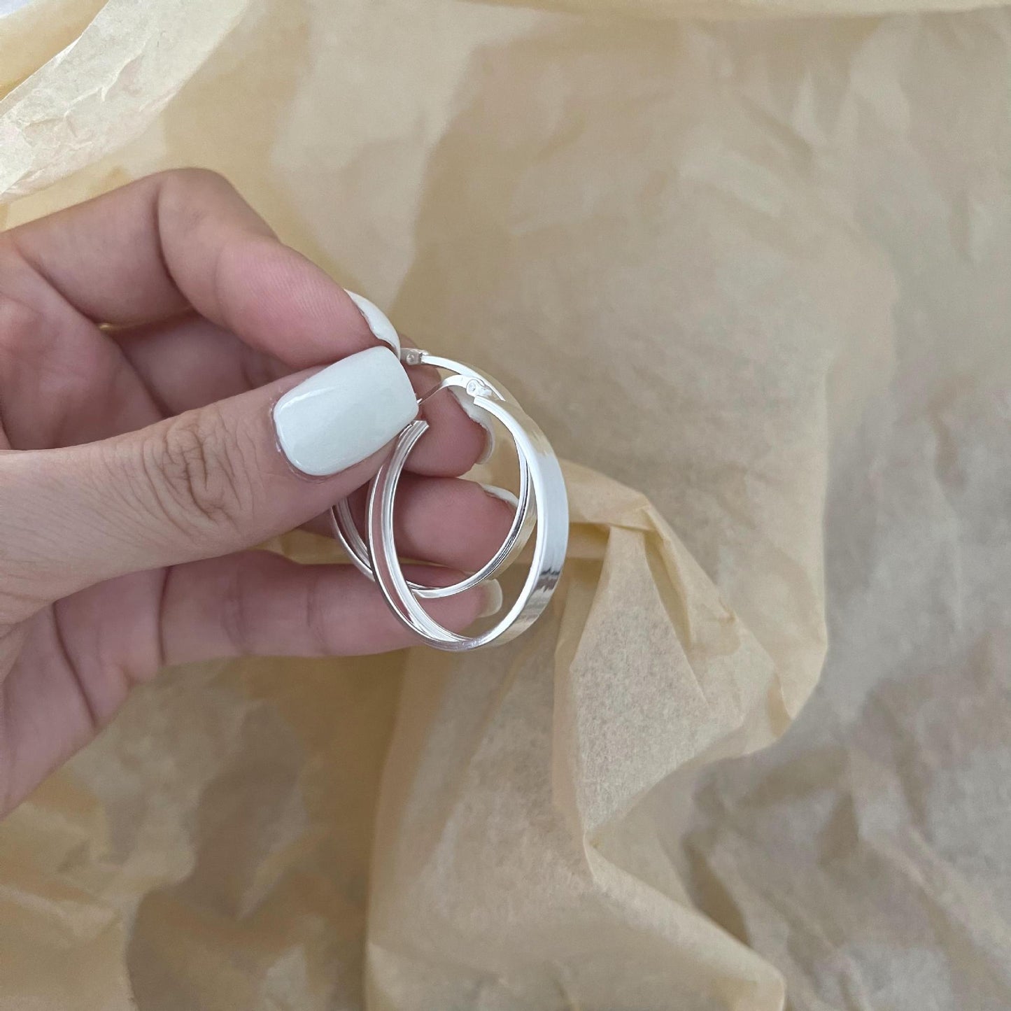Orecchini a cerchio in argento sterling S925 geometrici minimalisti con superficie piatta lucida