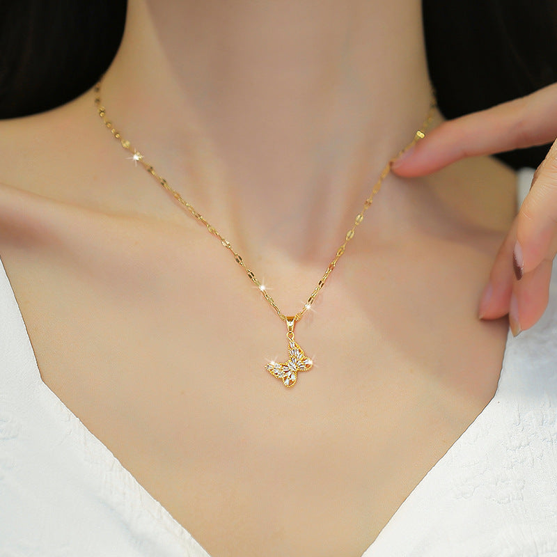 Collar minimalista con colgante de mariposa en acero de titanio con incrustaciones de diamantes de imitación, delicado diseño floral para mujer